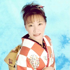 弥栄 真里子