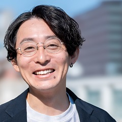山崎 嘉久